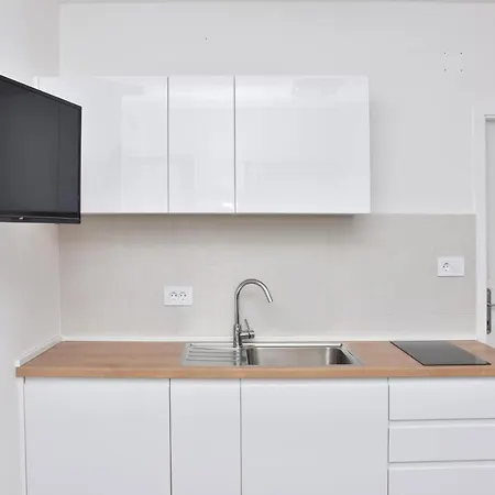 Apartment Despot *