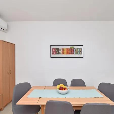 Apartment Despot *