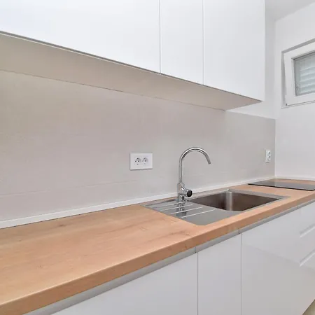 Despot Apartment *